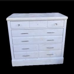 Ethan Allen Dresser