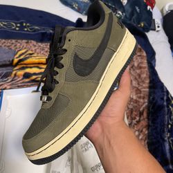 Undefeated Air Force 1 Size 11.5