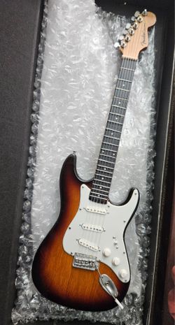 Axe Heaven - Fender Sunburst Strat - 1/4 scale