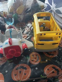 CocoMelon Bus