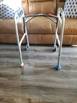 Folding Walker 