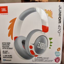 JBL JR Bluetooth Headphones (NEW)