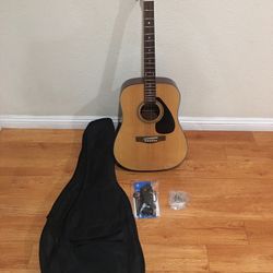 Yamaha SCF08 Y0708K Acoustic Guitar With Bag And Extras Sounds Great!