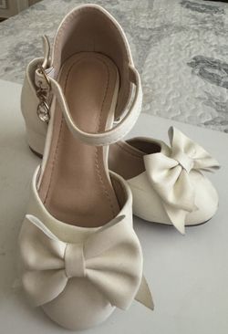 Girl Shoes Size 11