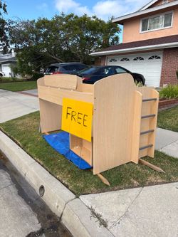 FREE - kids bed frame