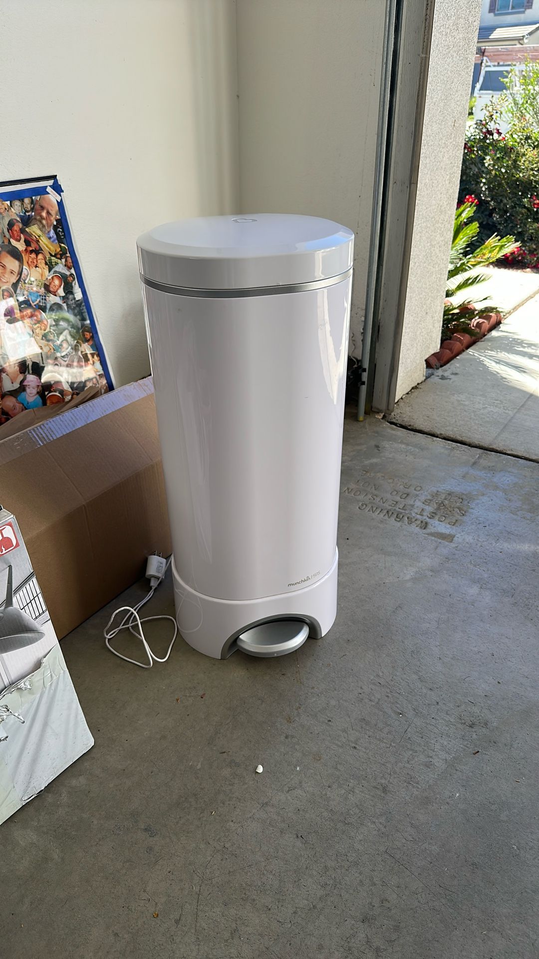 Munchkin Diaper Genie