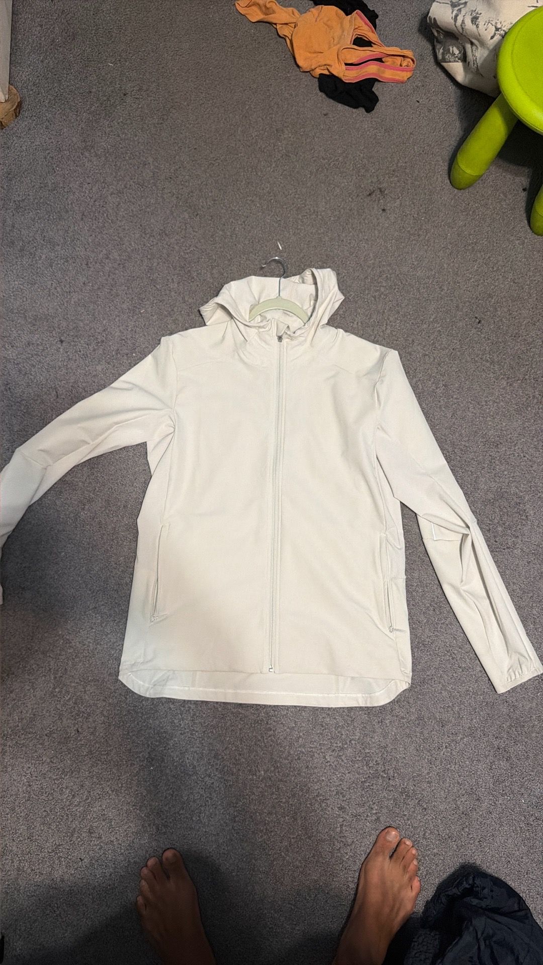 lululemon pace breaker size L