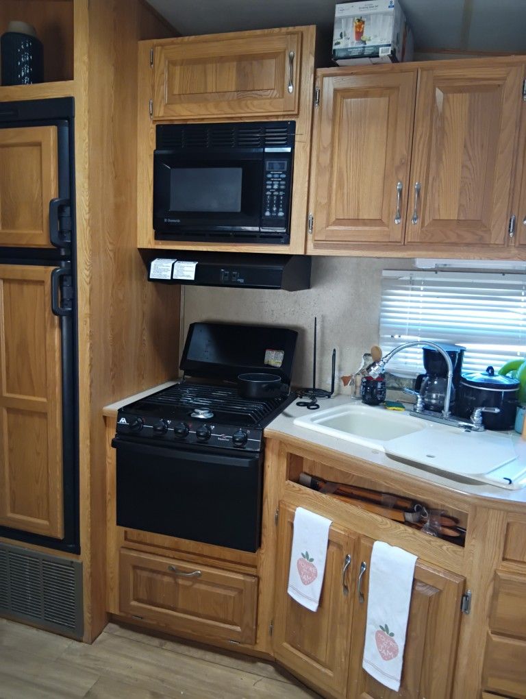 RV CRUISER YR. 2008