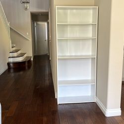 White Bookshelf 5 tier. Sturdy white bookshelf with four shelves.