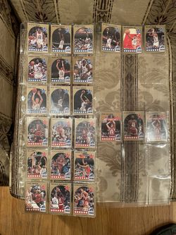 NBA HOOPS BASKETBALL CARDS 1990