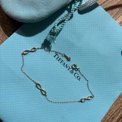 Tiffany & Co Infinity Bracelet 
