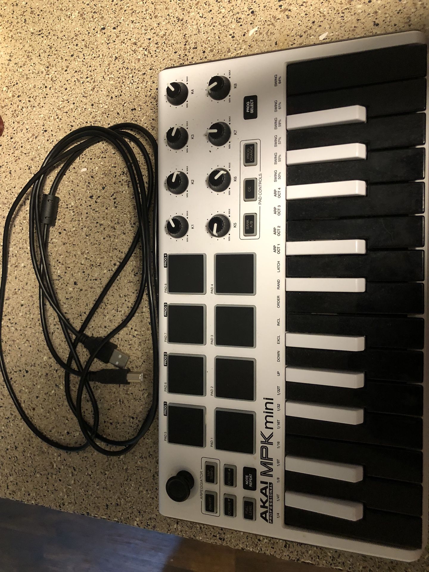 Akai Mpk Mini Beat Machine