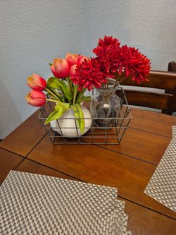 Home Decor Artificial Flowers In Pots With Metal Basket 