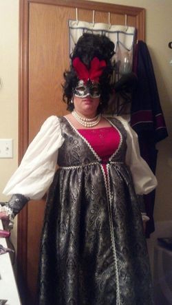 Costume