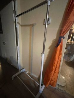 Metal Rolling Garment Clothes Rack