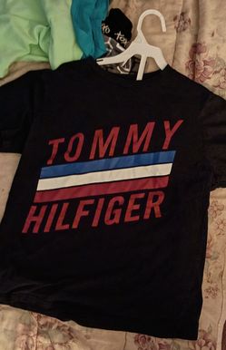 3..00Tommy Hilfiger Kids Short Sleeve Tshirtsize Large
