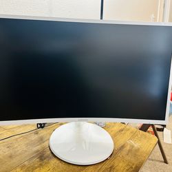 Samsung 27-inch Monitor Carved Two Screens 