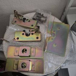 Large Locking Cat Jaw Door Latch