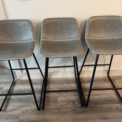 HeuGah Counter Height Grey Bar Stools Set of 3 Counter Stools with Backs, Modern Barstools for Kitchen Island, Bar Stools 26 Inch Seat Height 