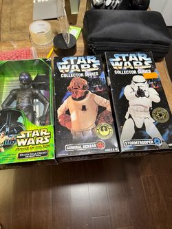 Star Wars collector series Action Figure Lot of 3 Boxed