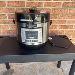 Pressure Cooker ( Unused)