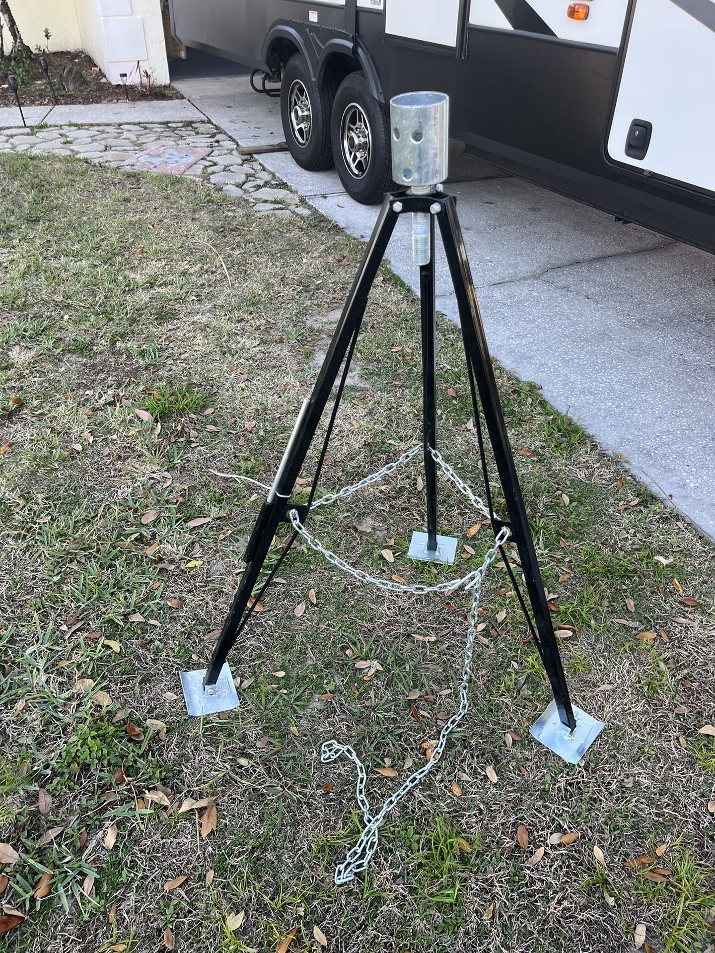 Stabilizer For Fifth Wheel Rv