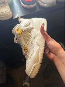 Women’s Gold Metallic 4s