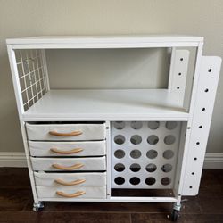Crafting / Cricut Roller Cart 