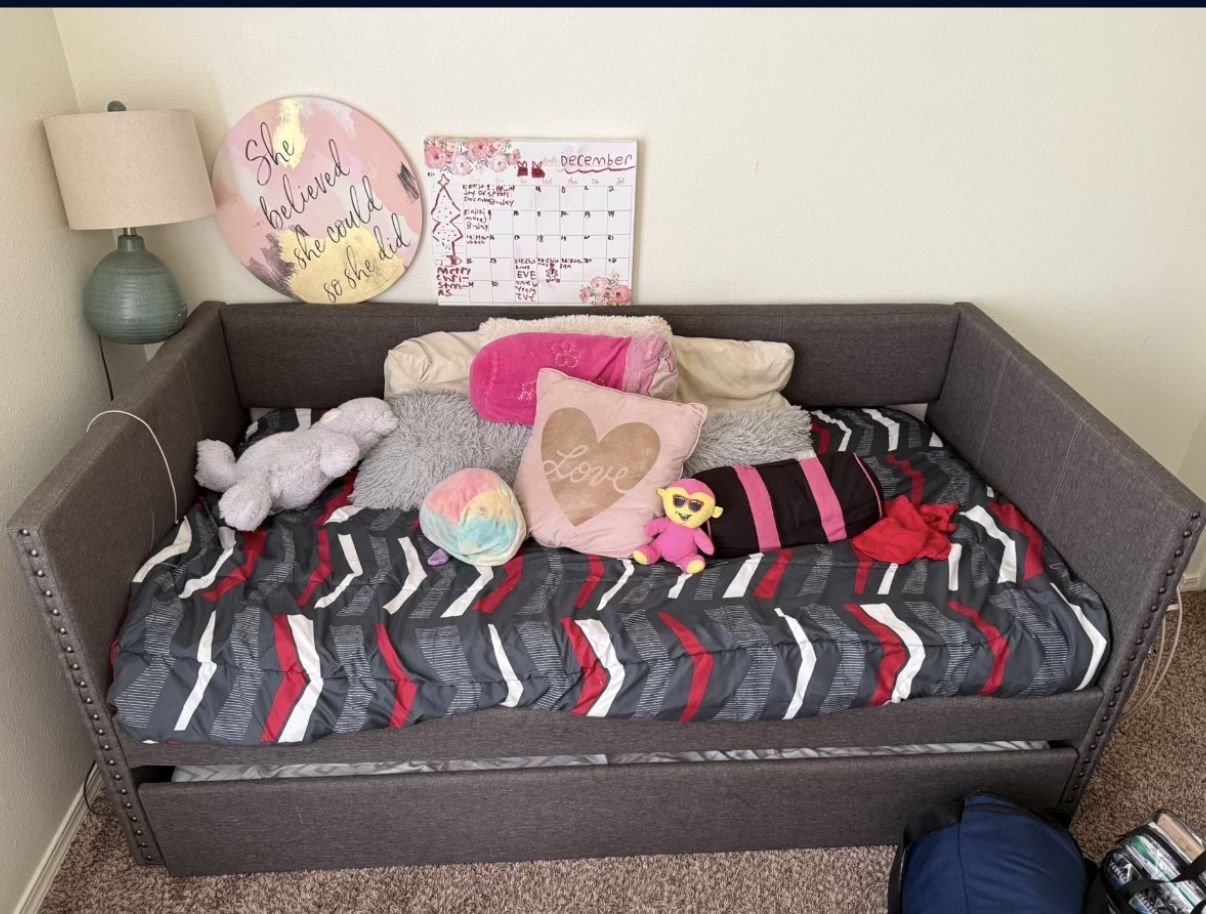 Twin Size Day Bed