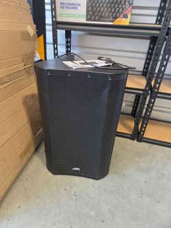 Stage Right by Monoprice SRD(contact info removed)W 15in Powered Speaker with Class D Amp, DSP, and Bluetooth Streaming