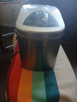 Frigidaire countertop ice maker