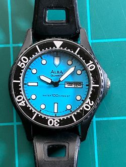 Lady divers watch