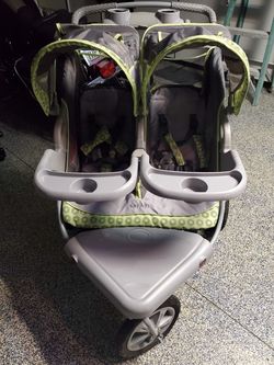 Instep safari double stroller