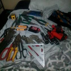 Commercial Electric Electrician Tool Set