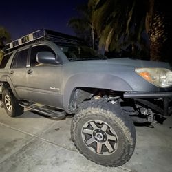 04’ Toyota 4 Runner (Rebuilt Motor) 17,000 Miles ago