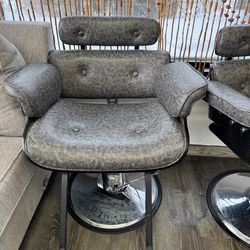 Tow hairdresser chair, good condition