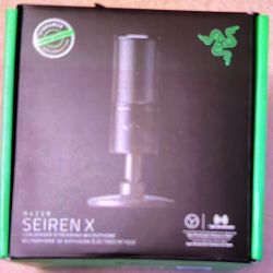 RAZER Seiren X Condenser Professional Streaming Microphone used in good condition without any damage is missing the stand