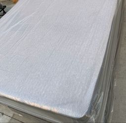 Queen memory Foam New