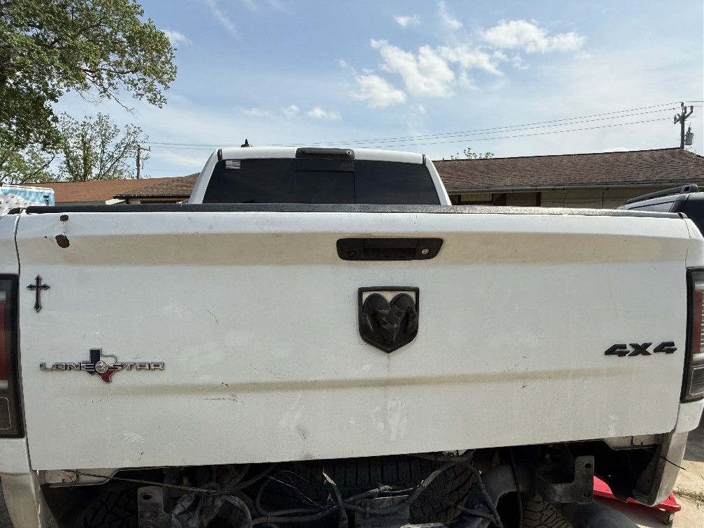 2015 Ram 1500 Tail Gate