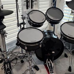 Roland VA307 With TD17 Head Unit