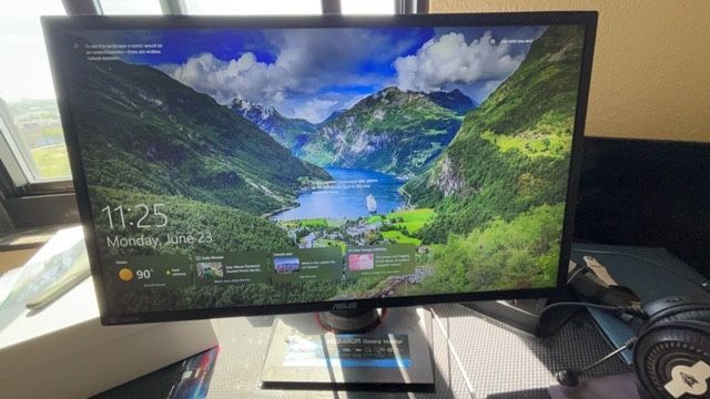 144hz Asus Mg248QR