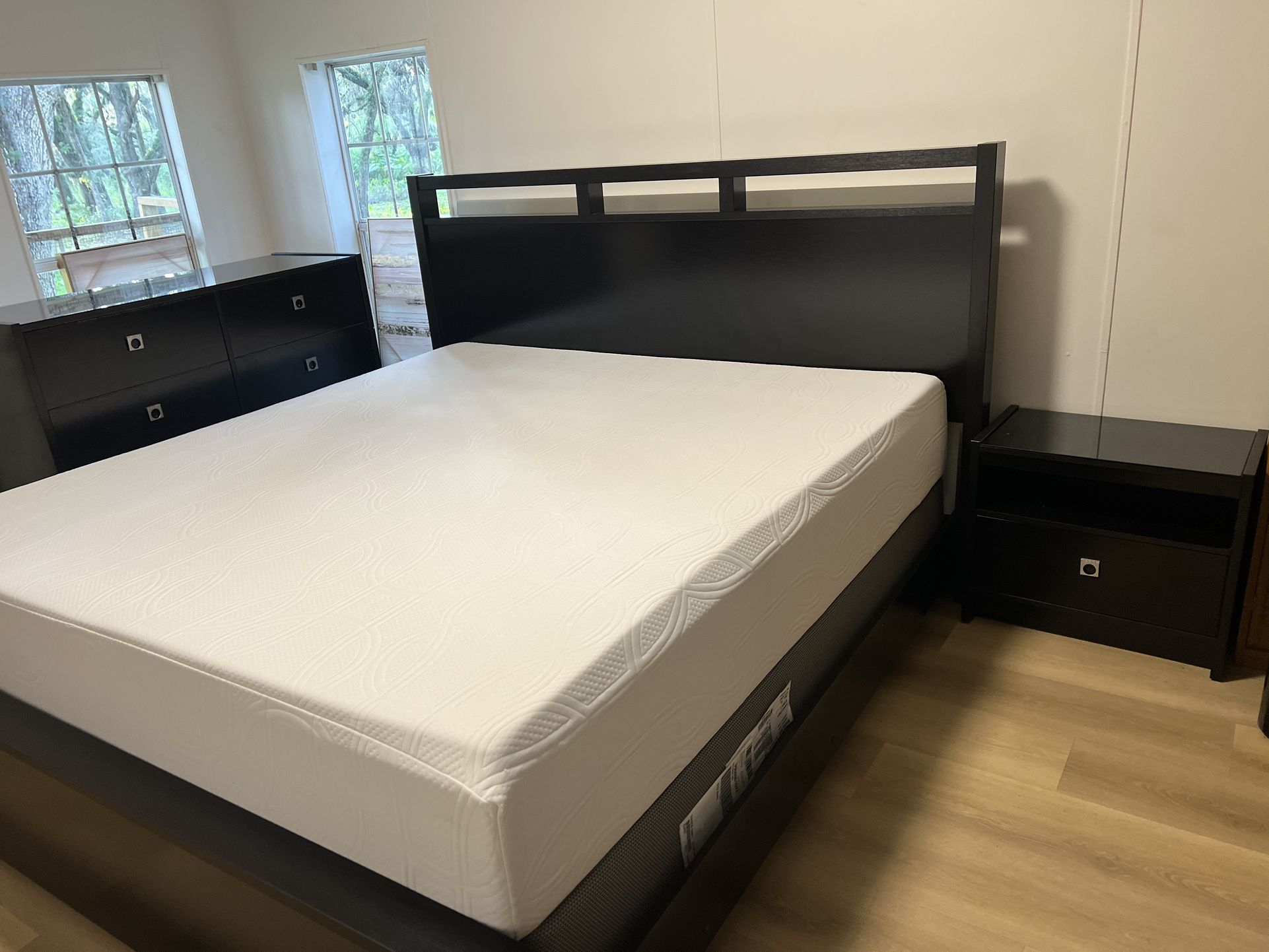 King Bedroom Set With Mattress And Box