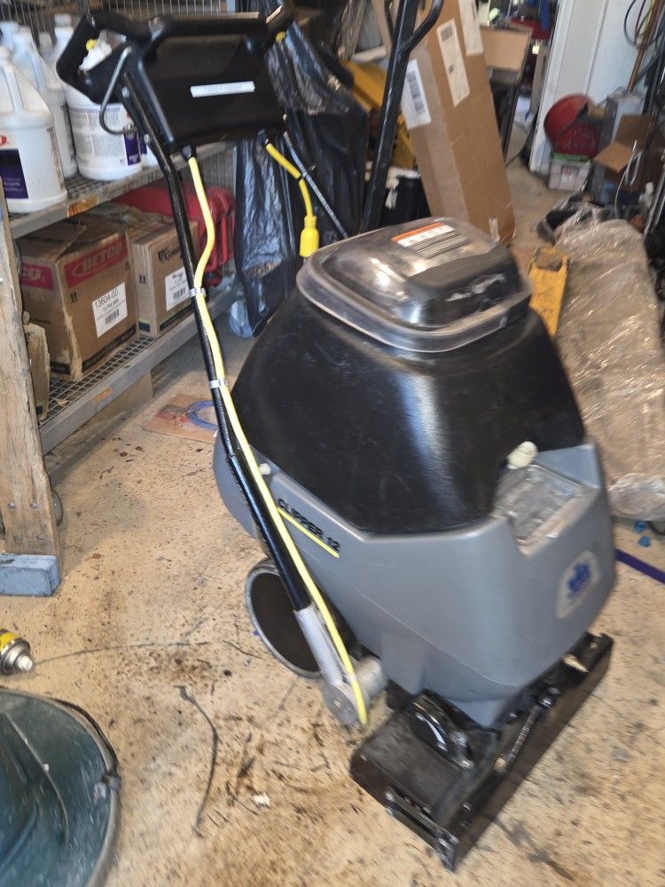 Carpet/floor Extractor/Scrubber