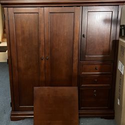 Computer Armoire