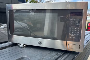 2.2  cubic feet-GE Stainless Steel Countertop Microwave