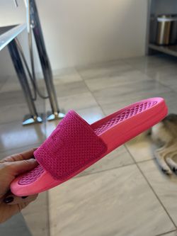 Apl Slides Size 8 