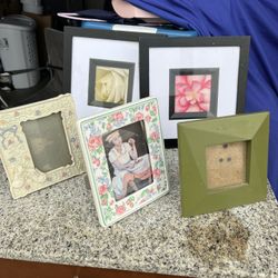 Pictures Frames 