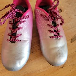 Size 1 Girls Soccer Shoes