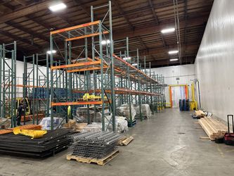 Selective Pallet Racks