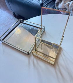 Gold card/holders *BOTH only*